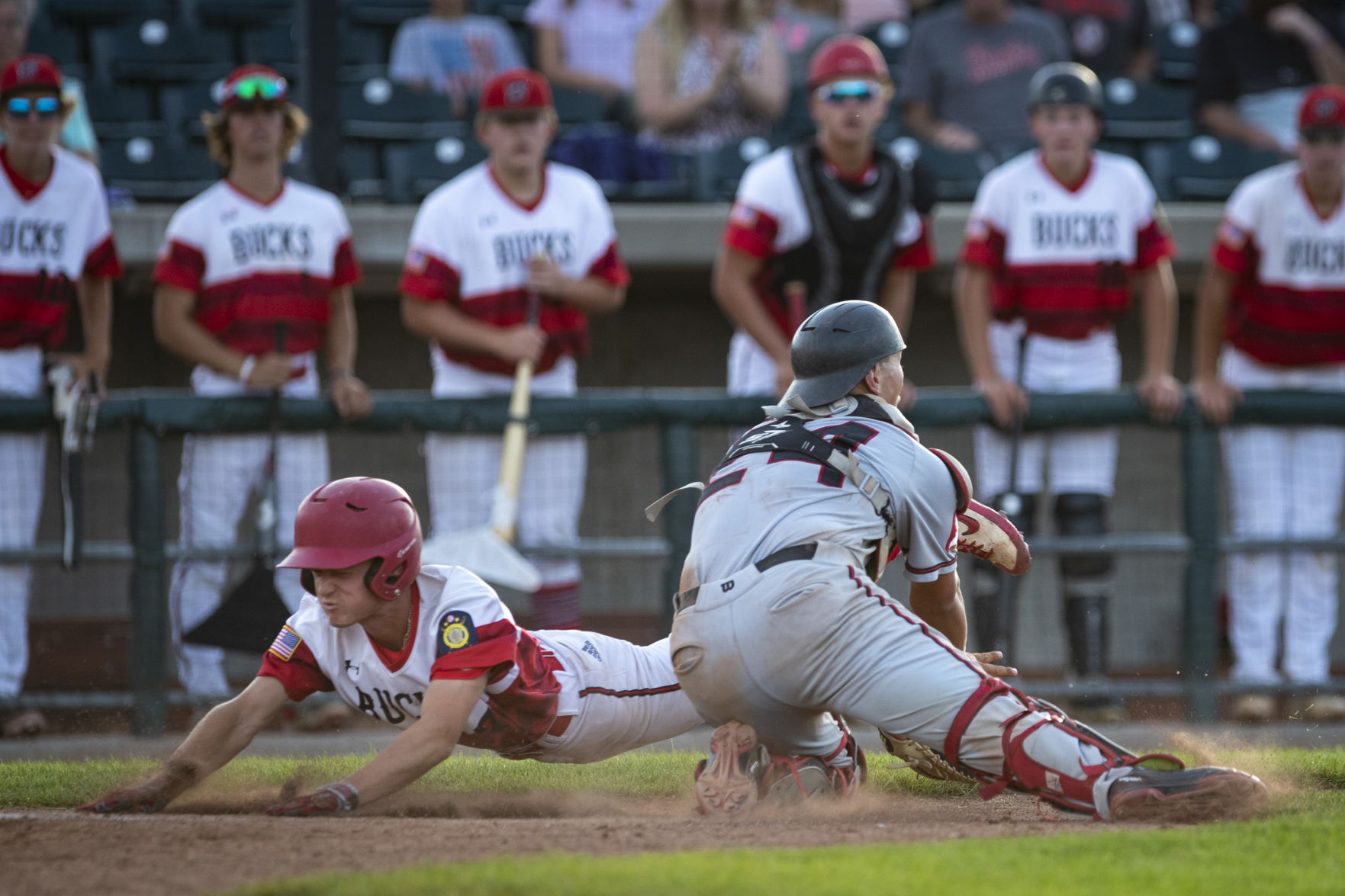 Scarlets vs. Bucks